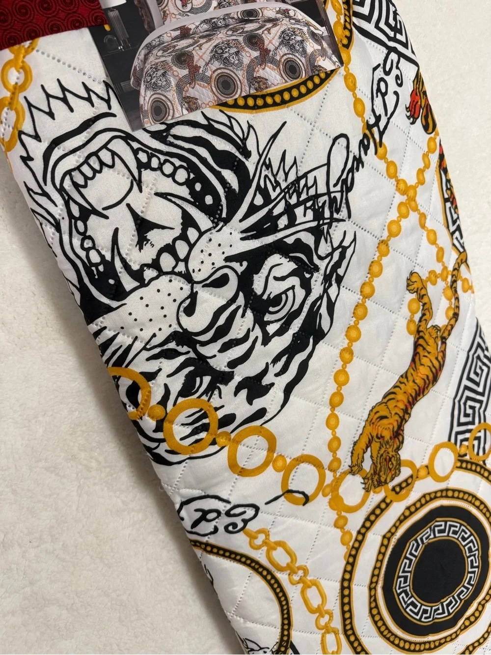 Ed Hardy - 7 Piece Queen Bedding Set Quilt Shams Sheets Pillowcases Tiger Chains